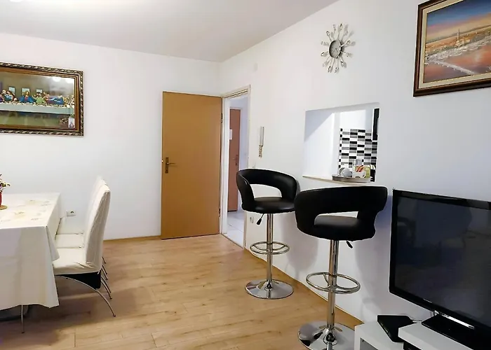 Apartment Rose, Centar *