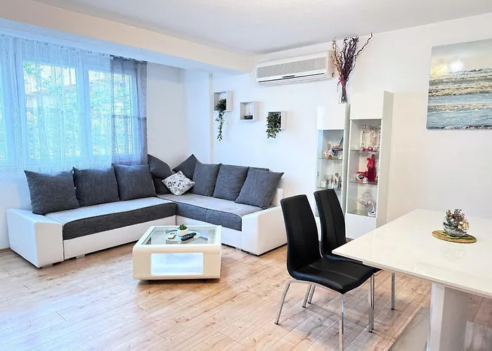 Rose, Centar Apartment