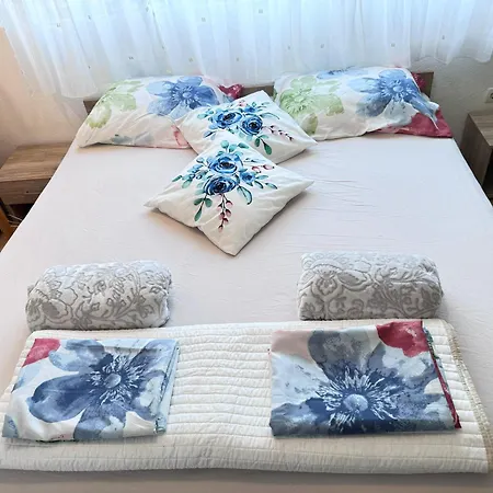 Apartment Rose, Centar *